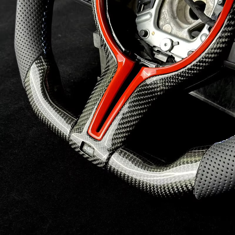 EN STOCK BMW F10/F20/F30/F40/F80 Volante de Fibra de Carbono/Cuero Perforado/Detalles rojos