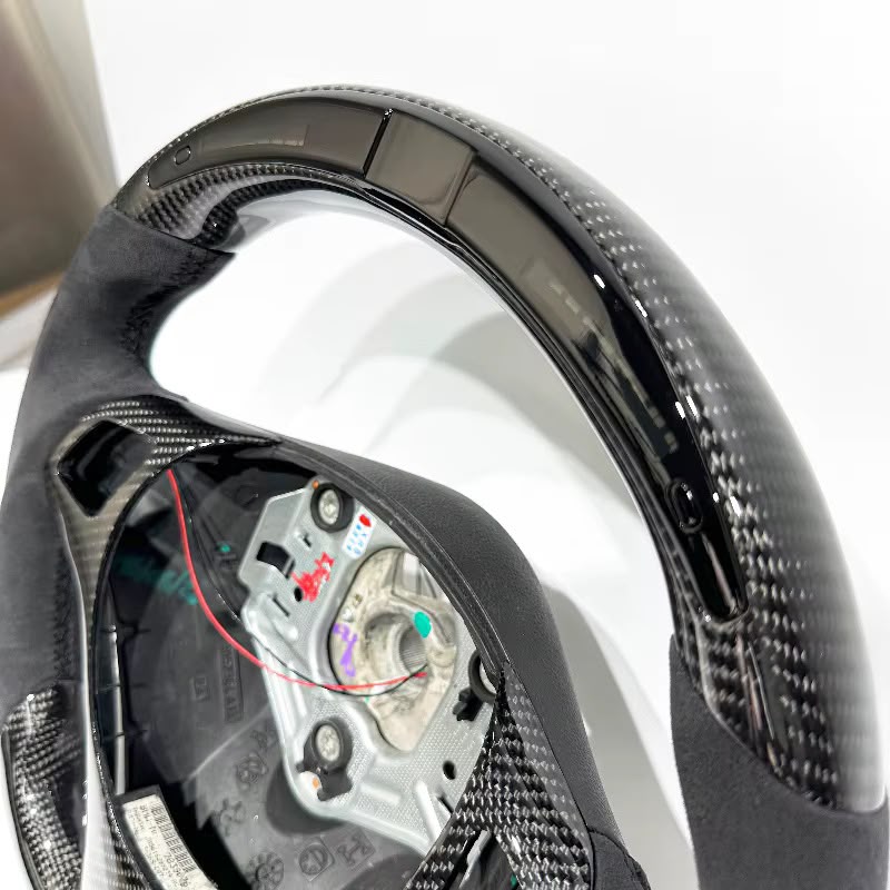 Volante BMW E8X, E9X Fibra de Carbono/LEDs, Display digital