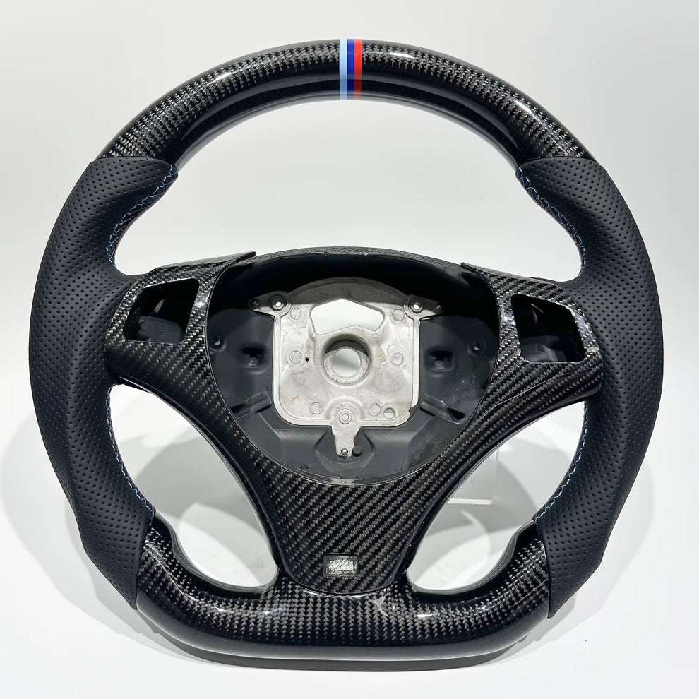 EN STOCK Volante BMW E8X, E9X Fibra de Carbono/Colores Msport
