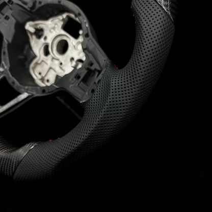 EN STOCK VW GTI Mk7-7.5 Volante de Fibra de Carbono/Cuero Perforado/Detalles rojos
