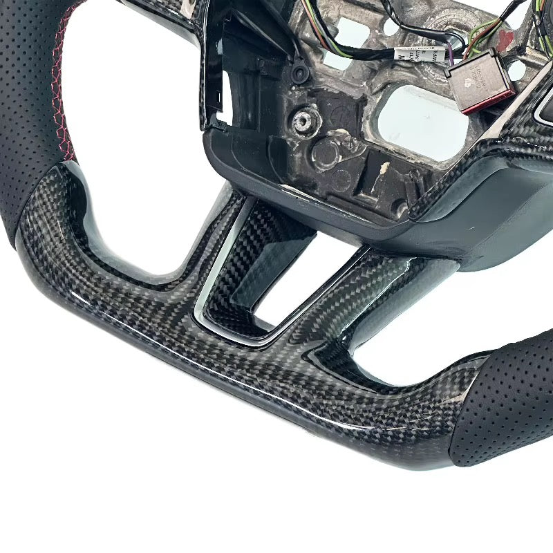 Volante Focus MK3 Faclift 2015-2019 Fibra de Carbono/Cuero Perforado