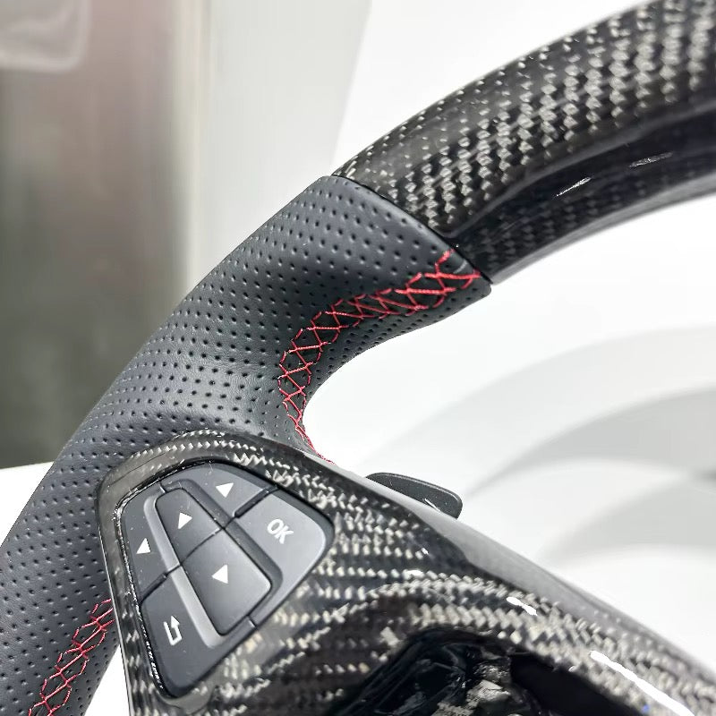 Volante Mercedes Benz Clase C (W205) 2015-2018 Fibra de Carbono/Cuero Perforado