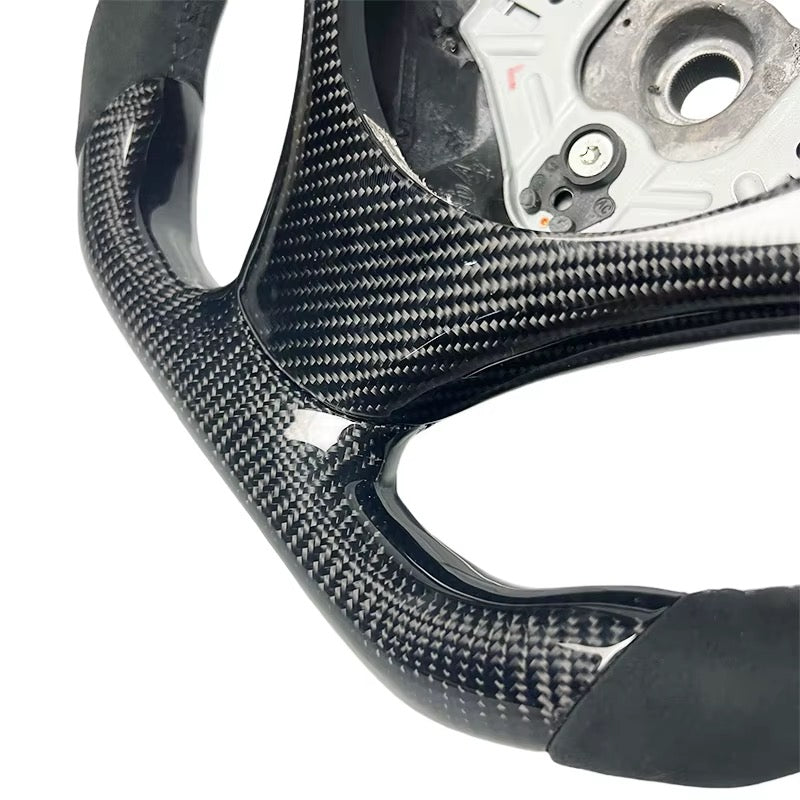 Volante BMW E8X, E9X Fibra de Carbono/Alcantara italiana