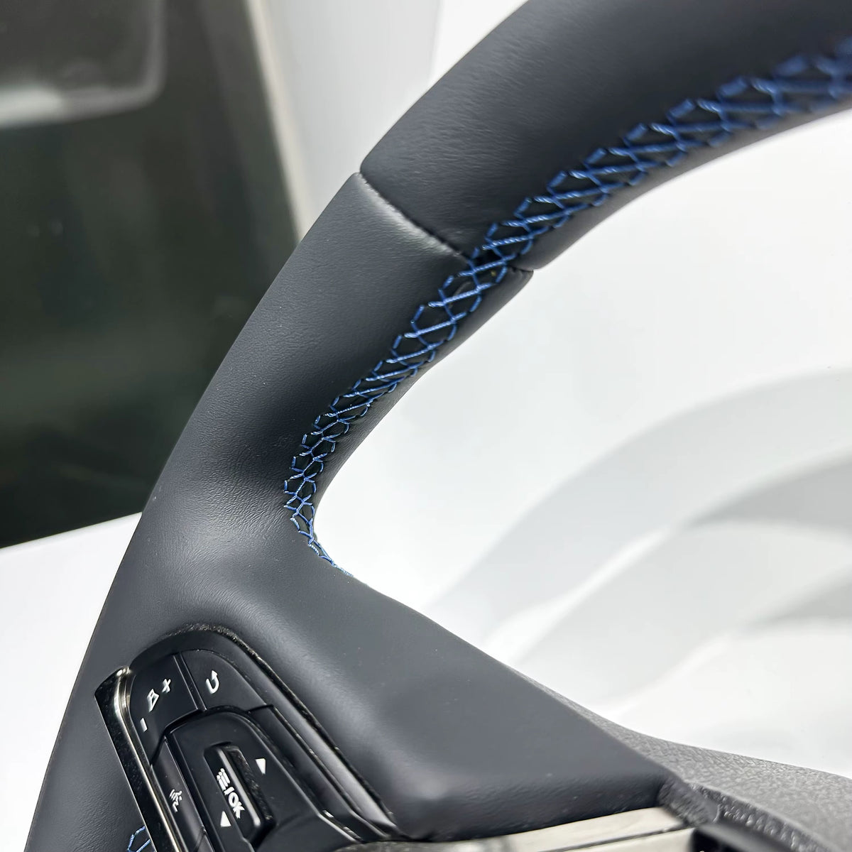 Volante Infiniti Q50 2017+ Cuero Liso