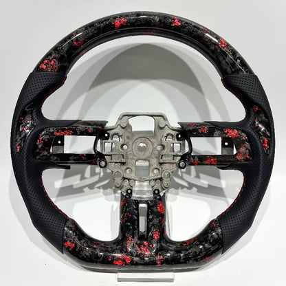 Volante Mustang S550 2015-2023 Fibra de Carbono forjada roja/Cuero perforado