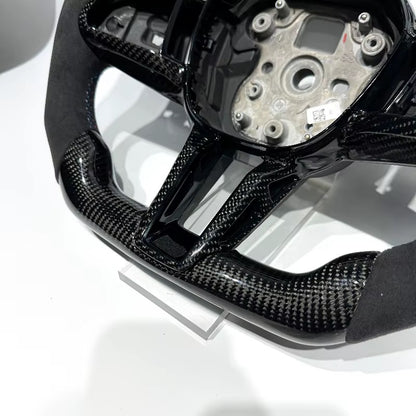 Volante BMW F70/F74 2024+ Fibra de Carbono/Alcantara Italiana