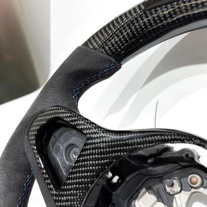 Volante BMW G20/G30/G80 2019-2024 Fibra de Carbono/Alcántara italiana/LEDs