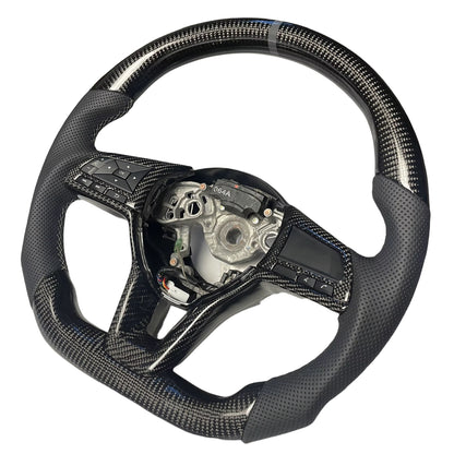 Volante Nissan 2020+ Versa/Sentra/Altima/NP300 Fibra de Carbono & Cuero Perforado