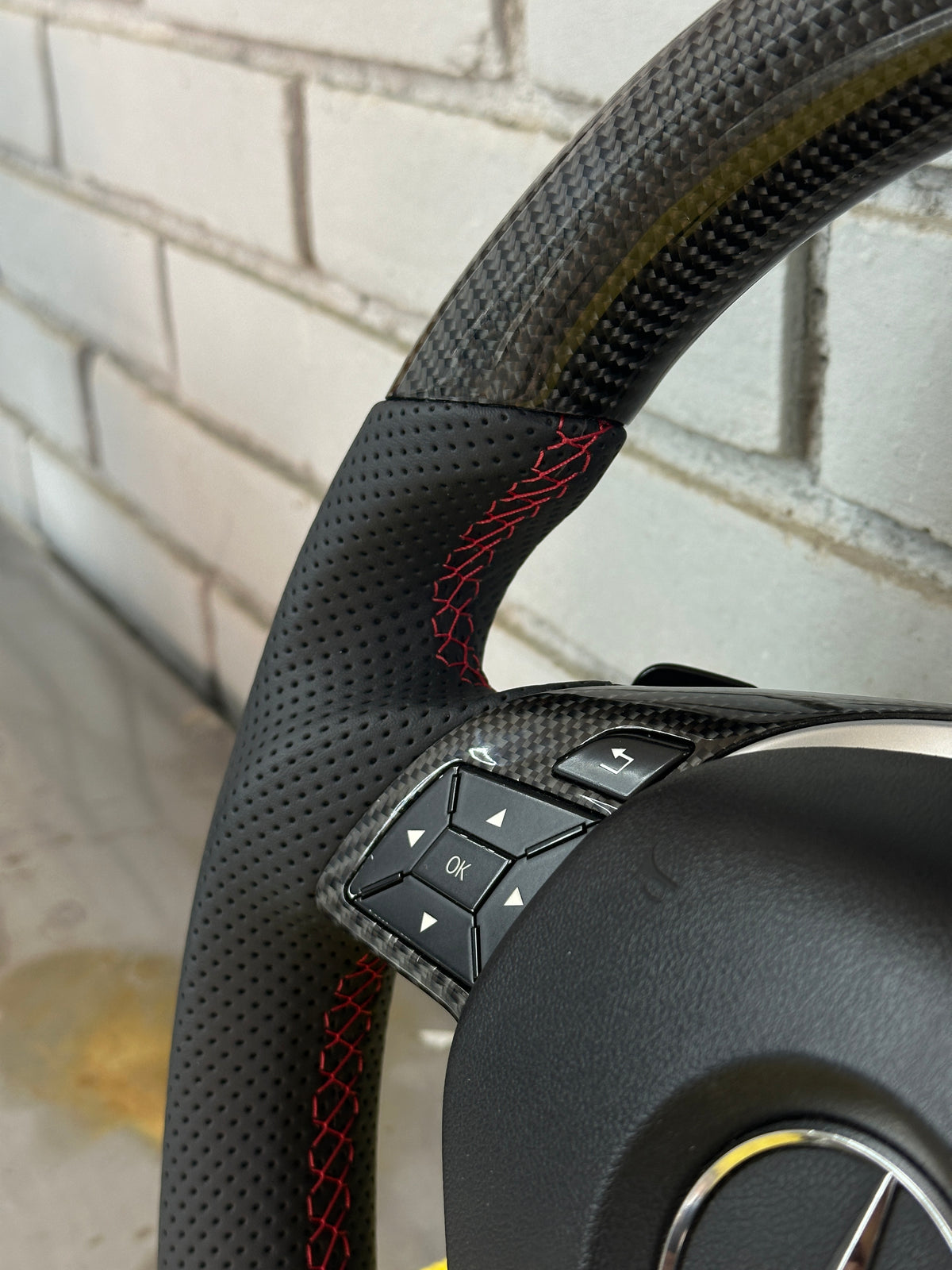 Volante Mercedes 2012-2016 Fibra de Carbono