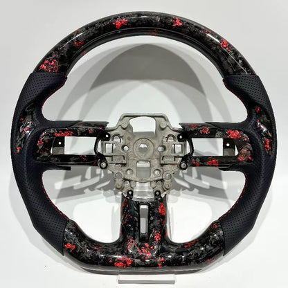 EN STOCK Volante Mustang S550 2015-2023 Fibra de Carbono forjada roja/Cuero perforado