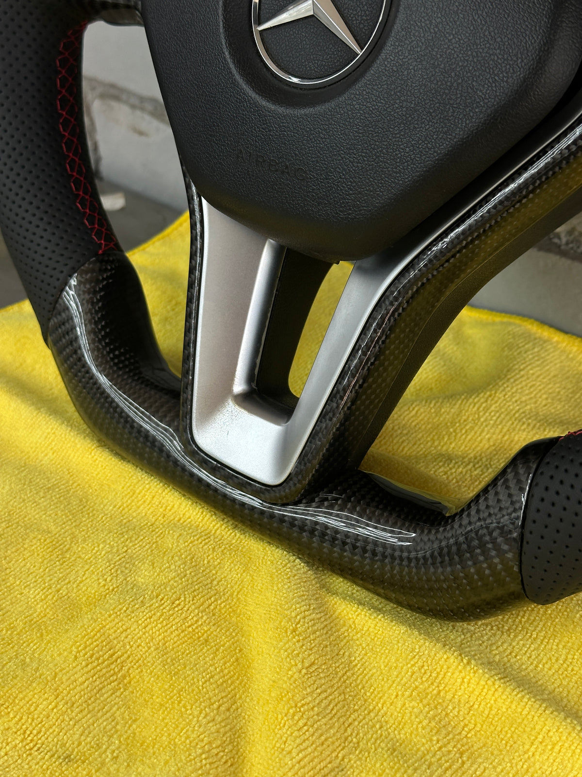 Volante Mercedes 2012-2016 Fibra de Carbono