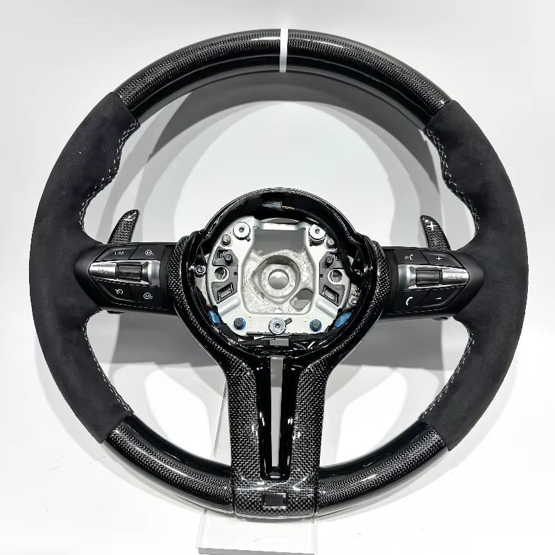 Volante BMW F10/F20/F30/F40/F80 en Fibra de Carbono Msport