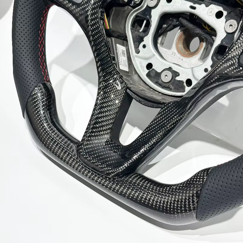 Volante Mercedes Benz Clase C (W205) 2015-2018 Fibra de Carbono/Cuero Perforado