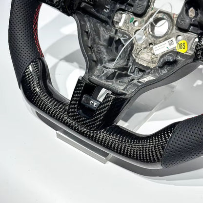 Volante GTI/GLI MK6 Fibra de Carbono/Cuero Perforado