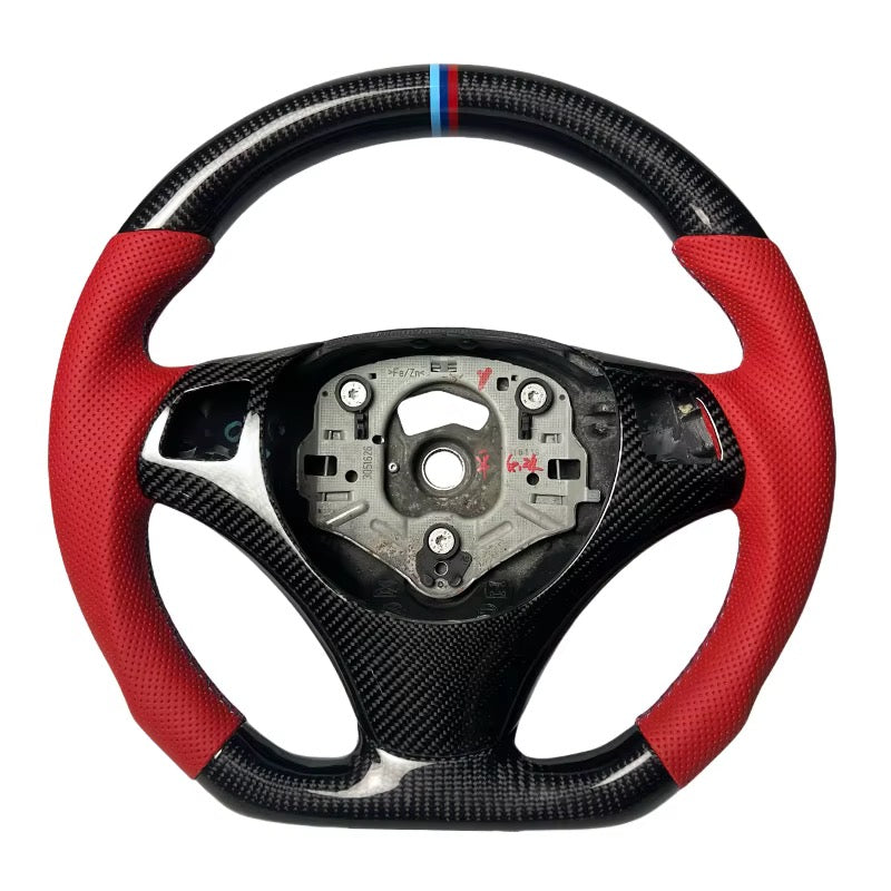 Volante BMW E8X, E9X Fibra de Carbono/Cuero rojo