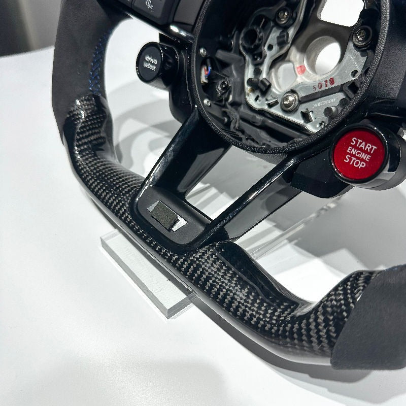 Volante Audi 2017+ R8 Style / Fibra de Carbono