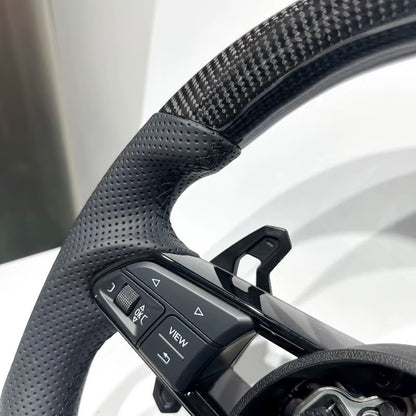 Volante Audi R8/TT 2016+ Fibra de Carbono/Cuero Perforado