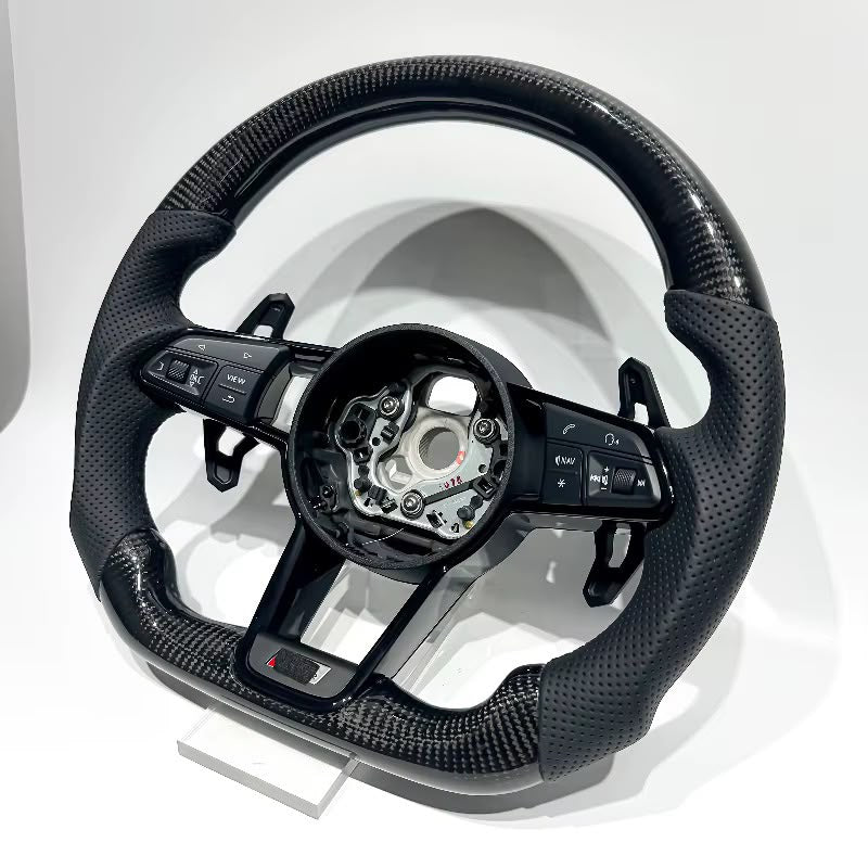 Volante Audi 2017+ Fibra de Carbono/Cuero Perforado
