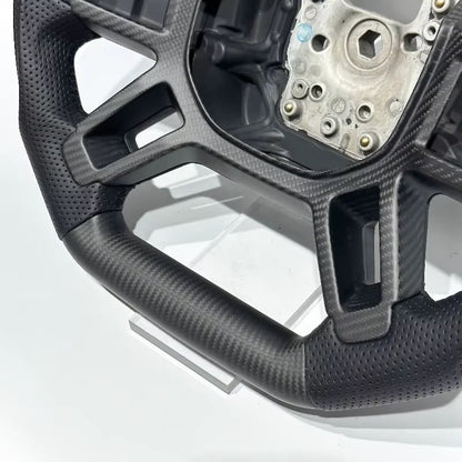 Volante Land Rover Defender 2020+ Fibra de Carbono/Cuero perforado