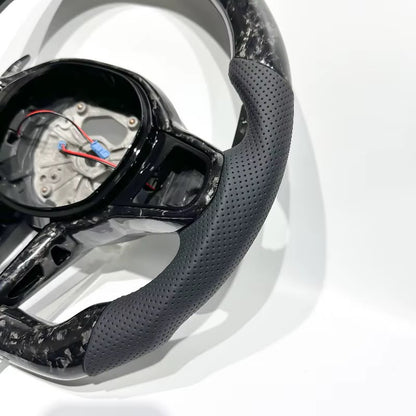 Volante BMW G3X/G8X LCI Fibra Forjada/Cuero perforado