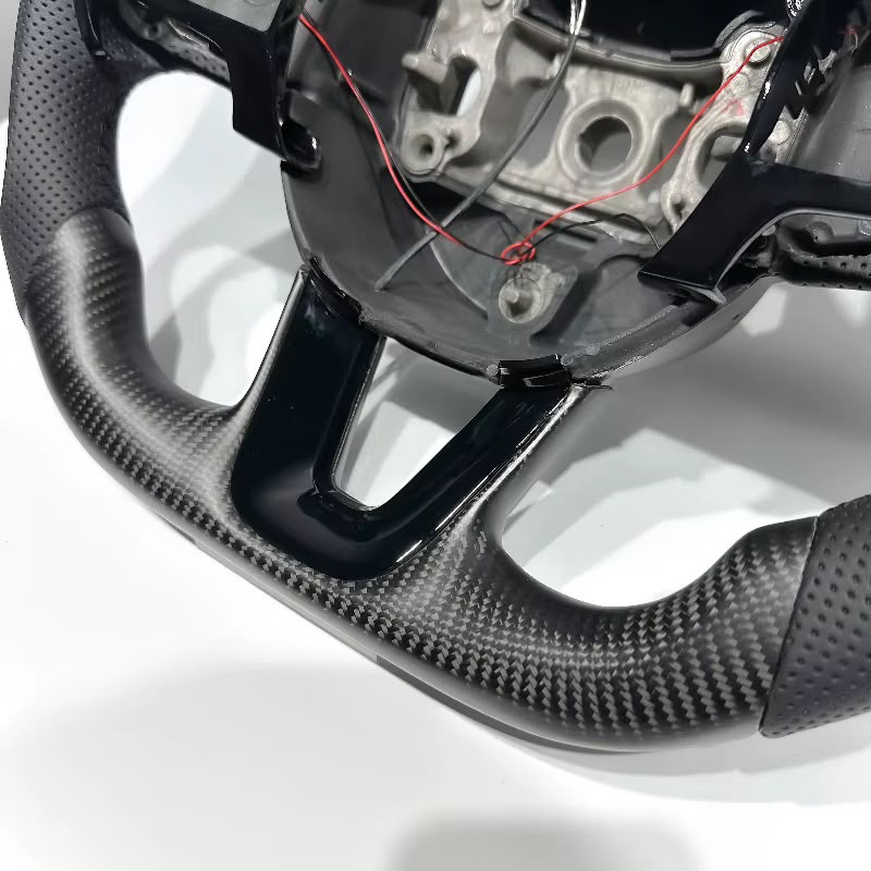Volante RT/SRT Durango, Charger, Challenger, 300, Grand Cherokee, etc. 2014+ Fibra de carbono/LEDs